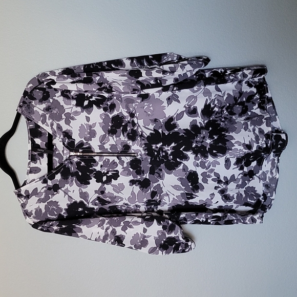 Cathy floral half zip blouse large - Picture 1 of 7
